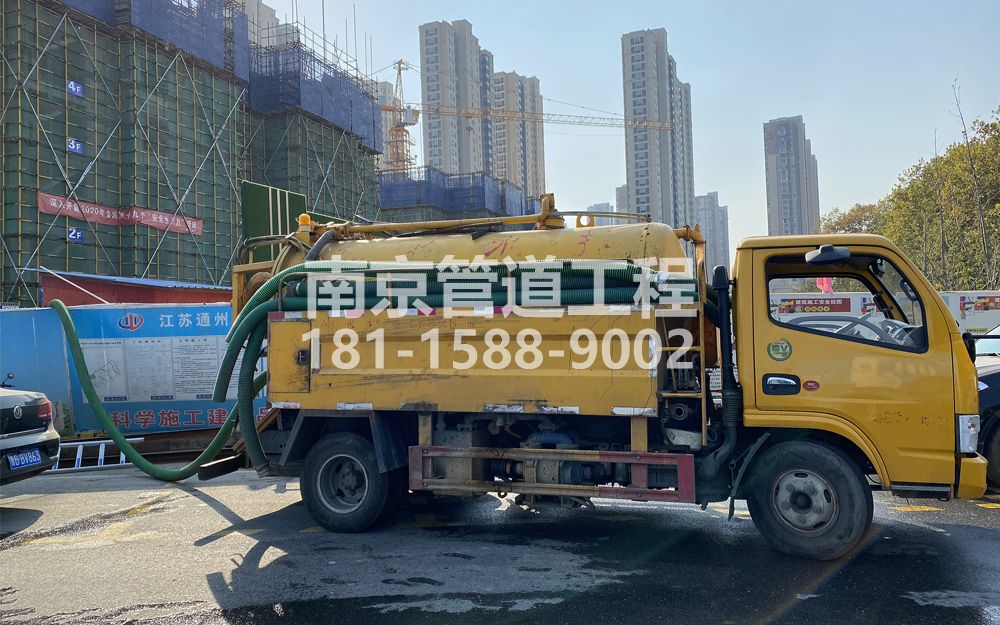 265七里村建筑工地抽粪